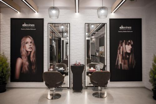 11297323-11297323-4e7a1025-Medium