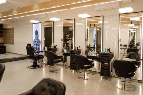 Bounce-Salon-at-HSR-Layout-Bengaluru-6-1024x678